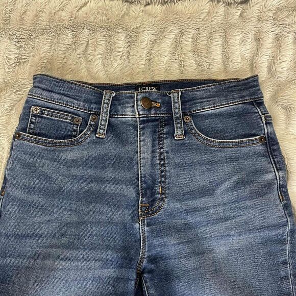 J.Crew Jeans Women 26 Mid Rise Skinny Blue Stretch Denim Raw Hem Distressed - Picture 3 of 9